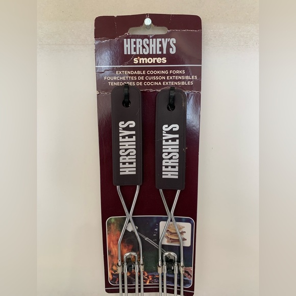 Hershey’s S’mores Extendable Cooking Forks - Picture 3 of 4